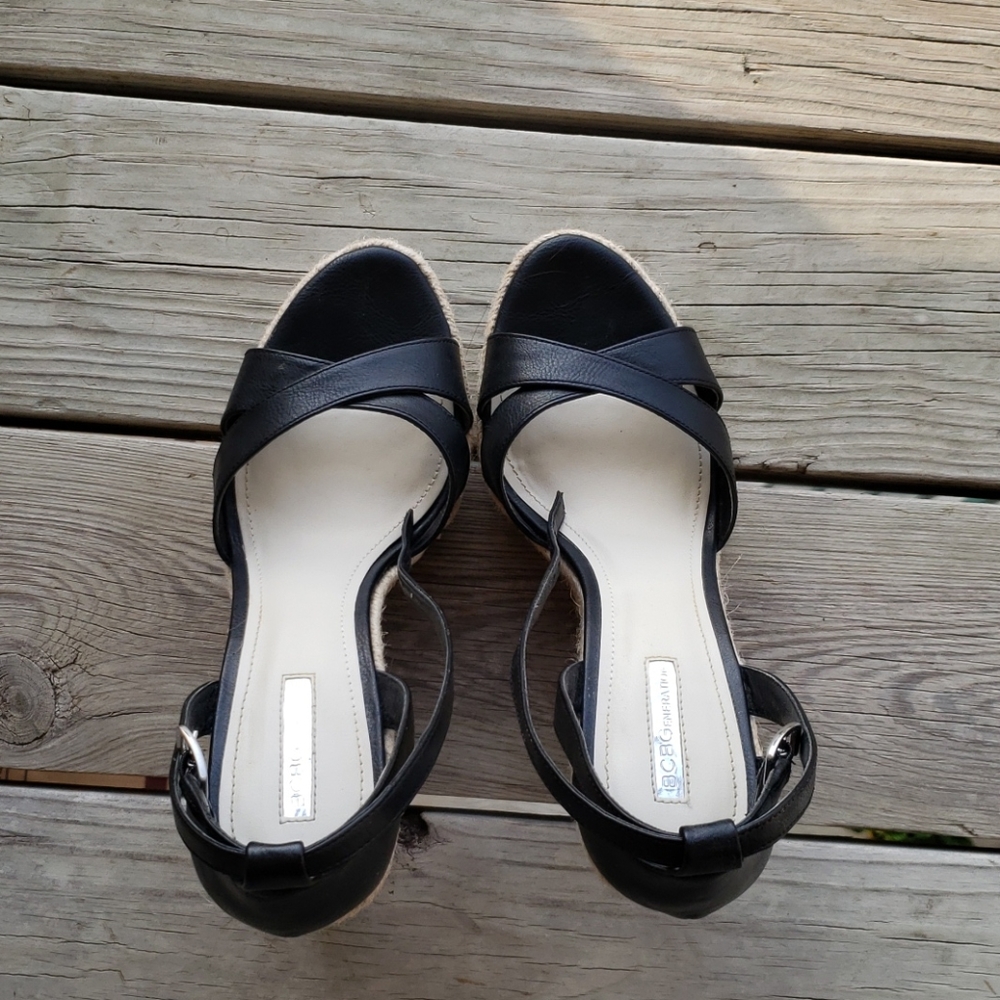 Platforms - Picture 5 of 9